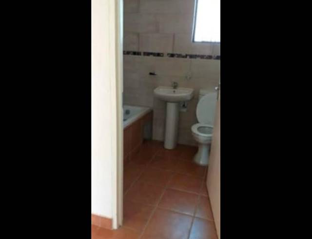 2 BEDROOM PROPERTY TO RENT IN SAVANNA CITY